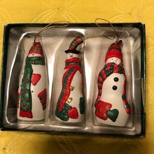 Christmas. Vintage Woolworth Porcelain Bell snowman ornament
